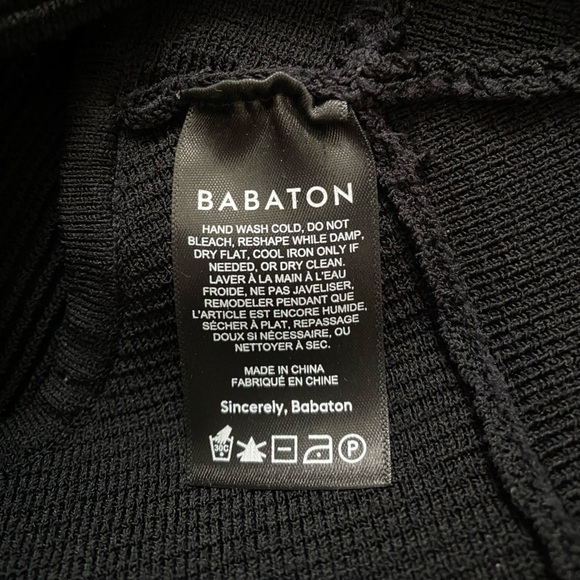 ARITZIA BABATON Black Sculpt Knit Deep V Tank Top Women’s Size L - Picture 9 of 10